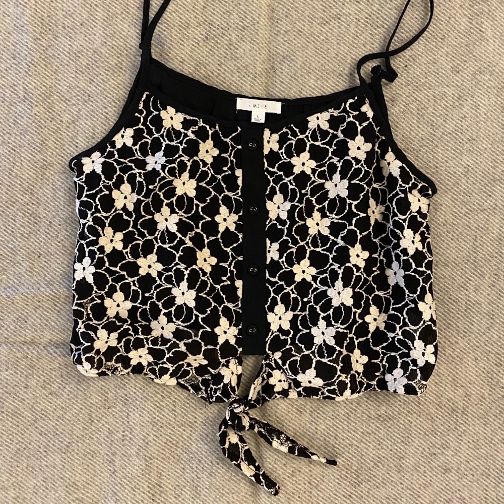 Black and white floral cropped tank